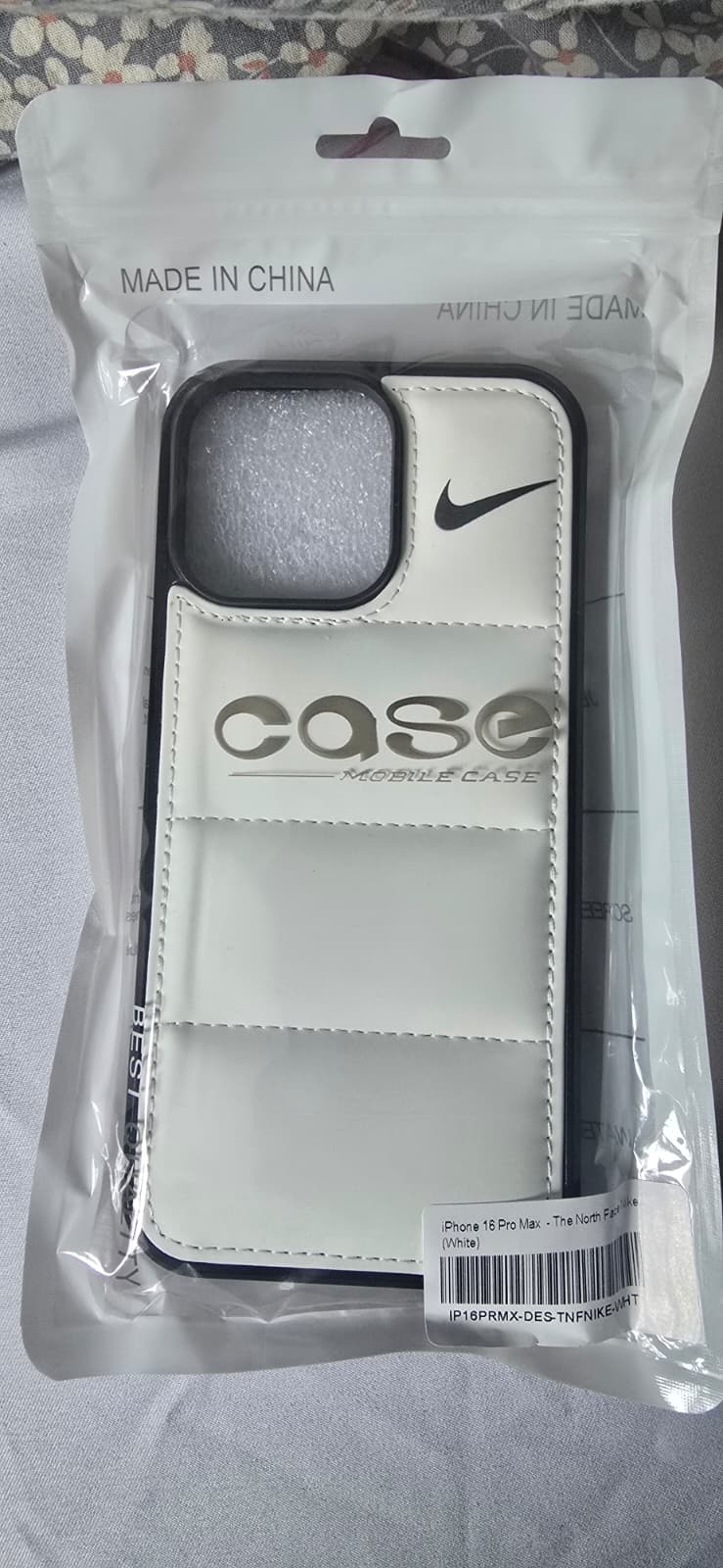 iphone 16 pro max sport puff case white